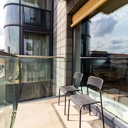 Cohost I Sunny Center Apt, Covered Parking, Balcony & Self Check-in Kaunas
