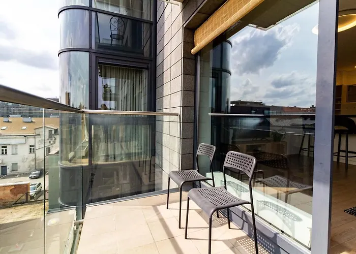 Sunny Center Apt, Covered Parking, Balcony & Self Check-in Κάουνας